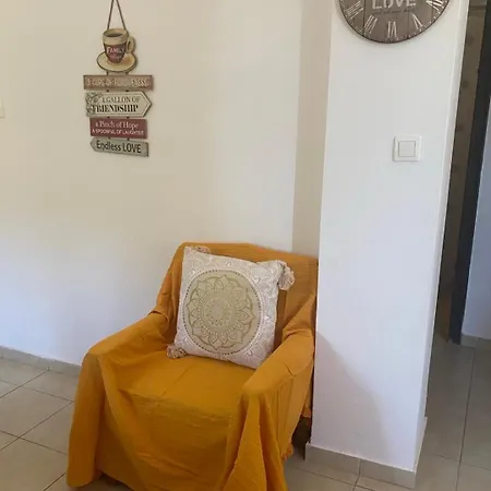 Appartamento Miros Garden In 50m From The Agia Pelagia (Creta)